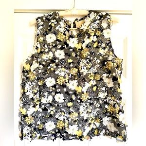 BEAUTIFUL FLORAL PRINTED TOP